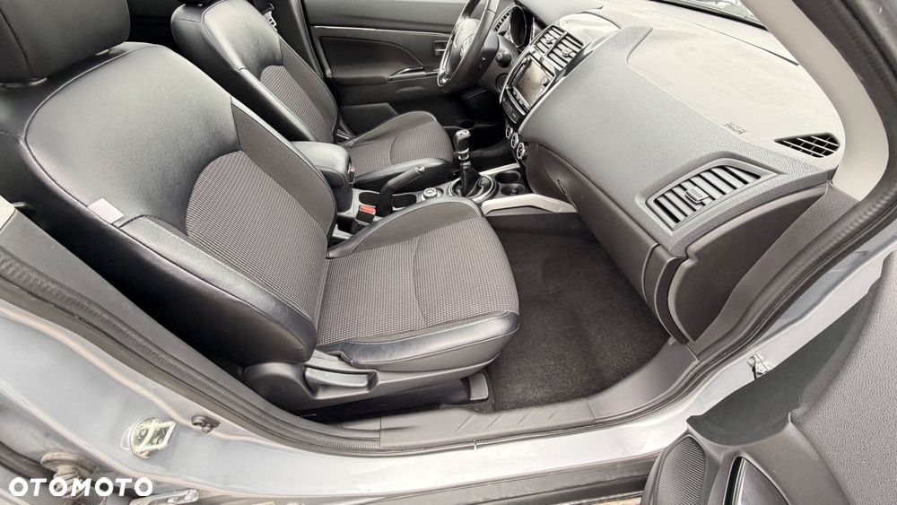 Mitsubishi ASX 1.8 DID Invite 4WD AS&G - 29