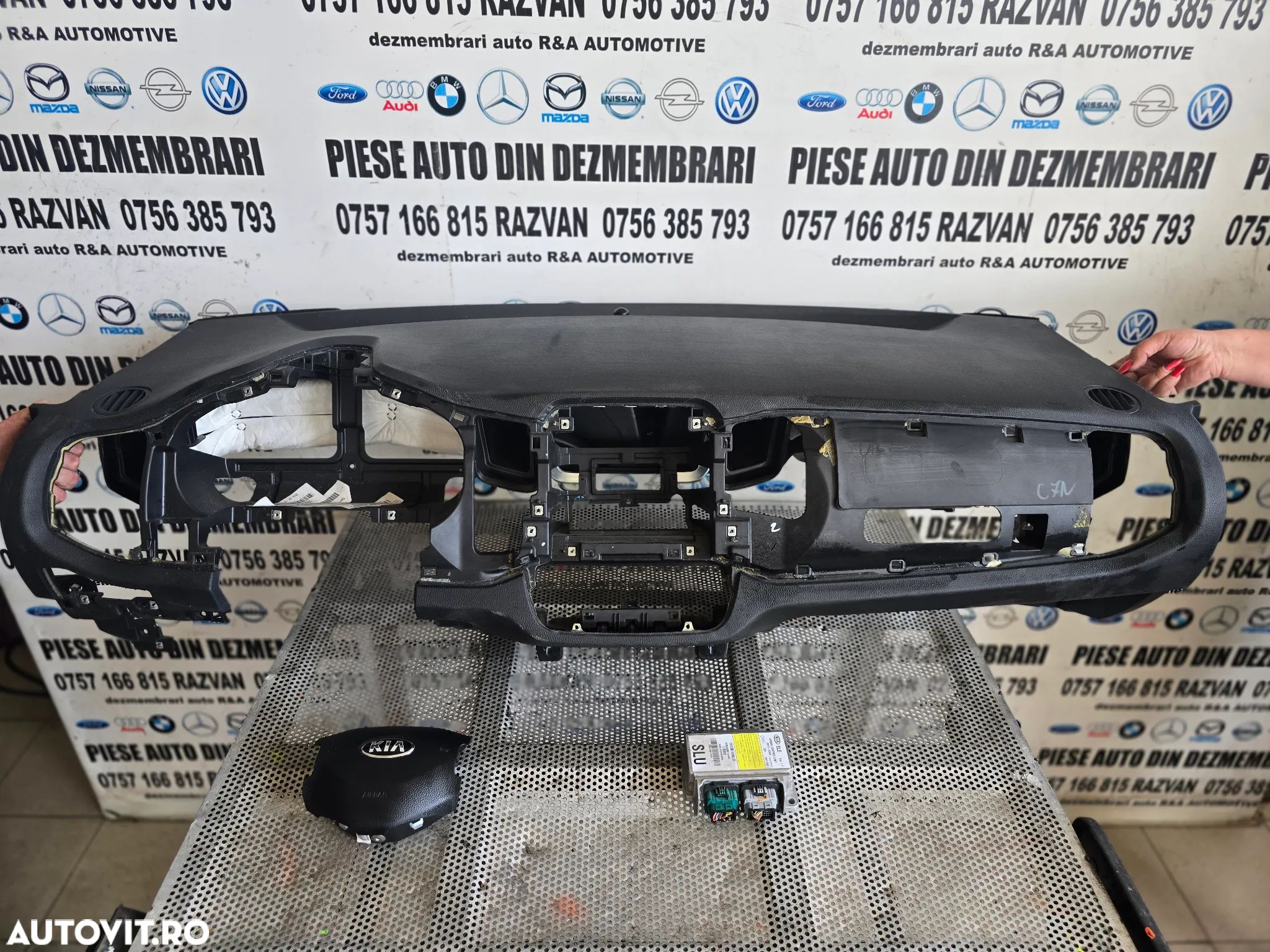 Plansa Bord Kit Airbag Kia Sportage 3 An 2010-2013 Volan Stanga - 1
