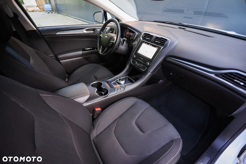 Ford Mondeo 2.0 EcoBlue Titanium - 25