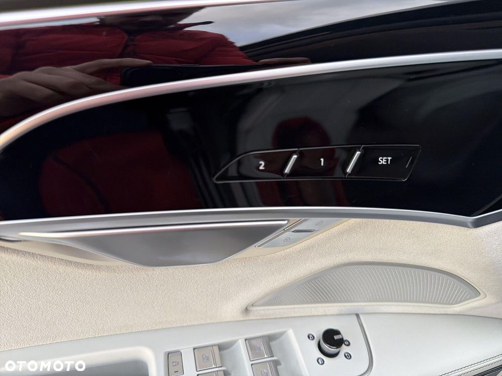 Audi A8 - 26