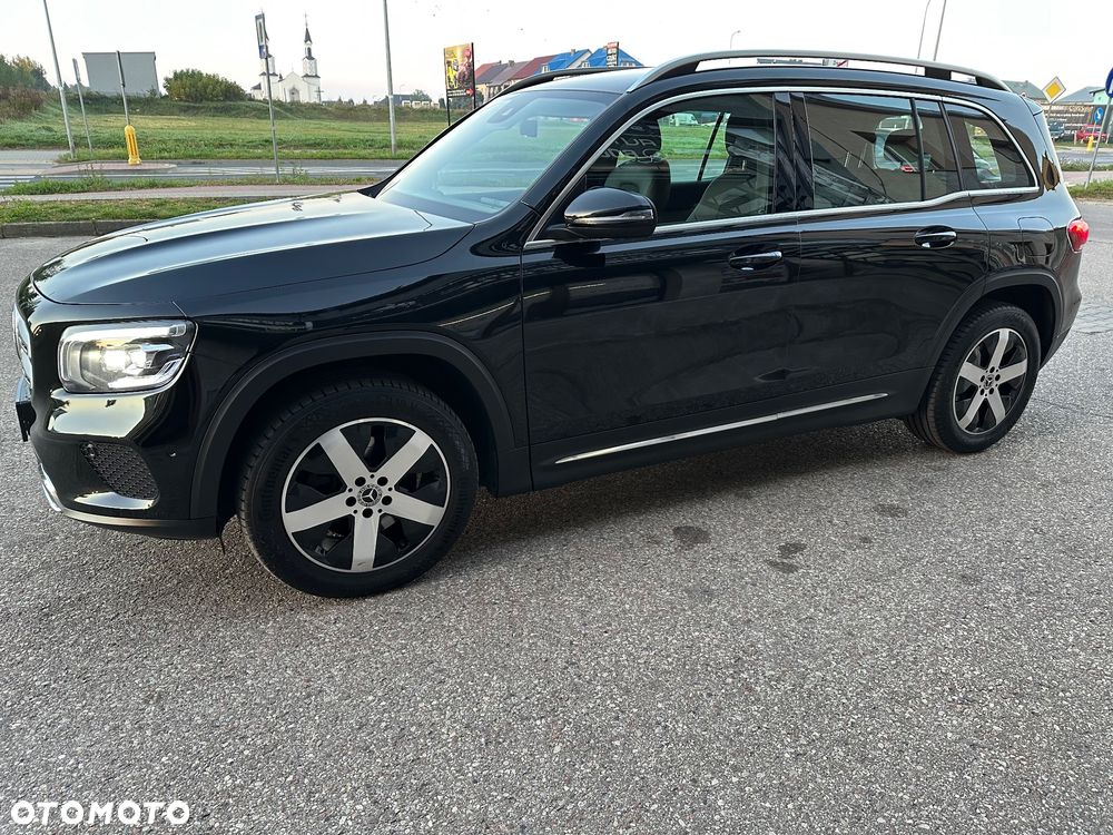 Mercedes-Benz GLB - 4