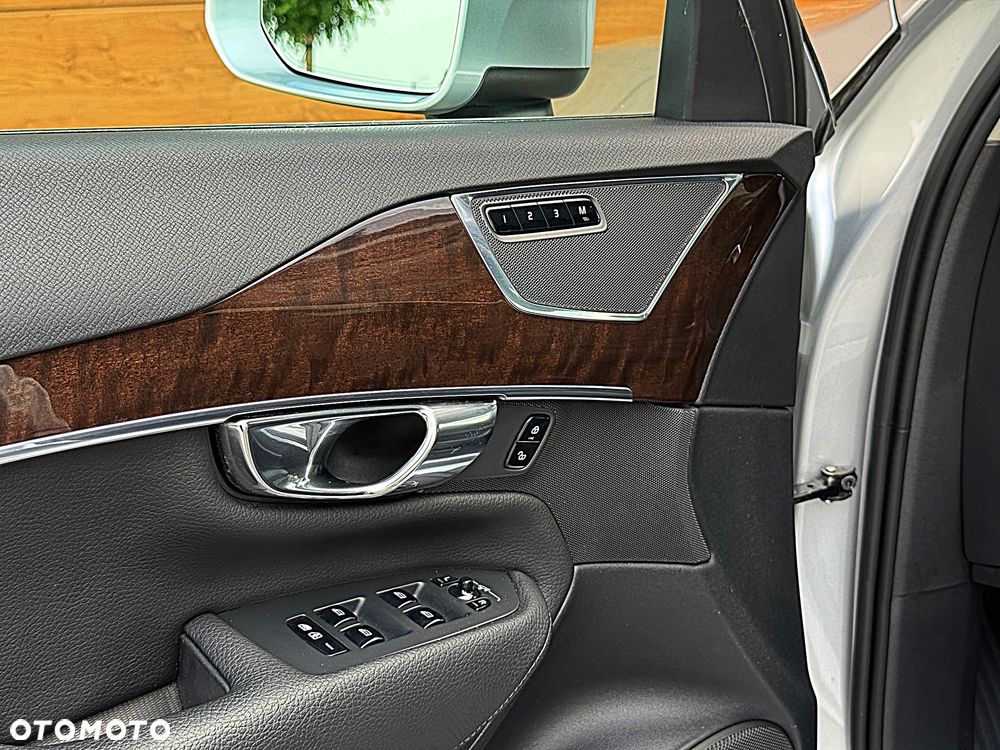 Volvo XC 90 T6 AWD Geartronic Momentum - 16