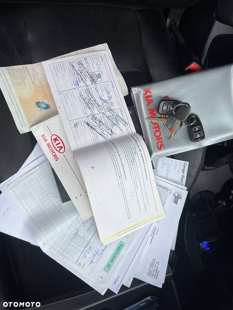 Kia Sportage 2.0 CRDI EX - 25