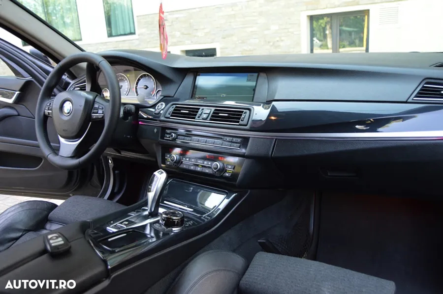 BMW Seria 5 520d Aut. - 2