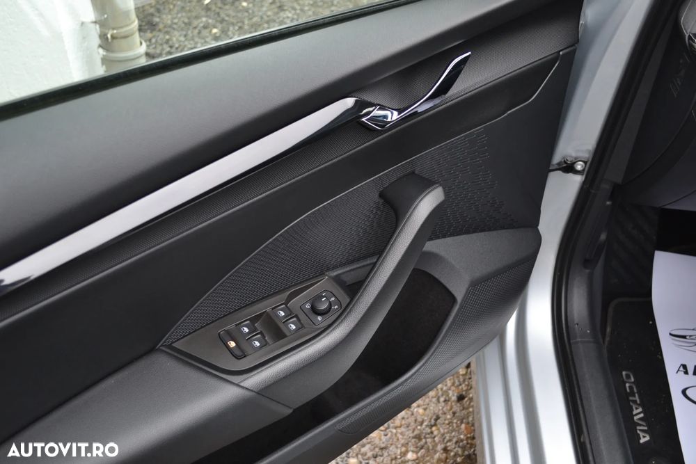 Skoda Octavia 2.0 TDI DSG Ambition - 8