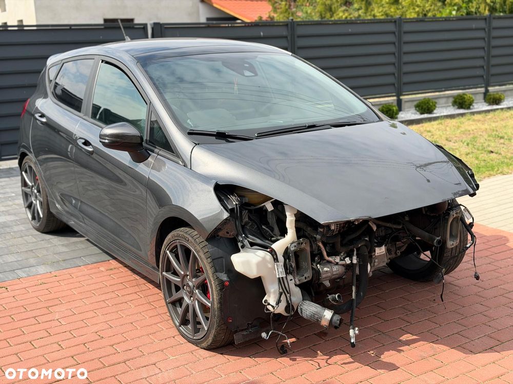 Ford Fiesta - 3