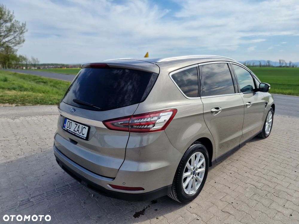 Ford S-Max 2.0 TDCi Titanium PowerShift - 9