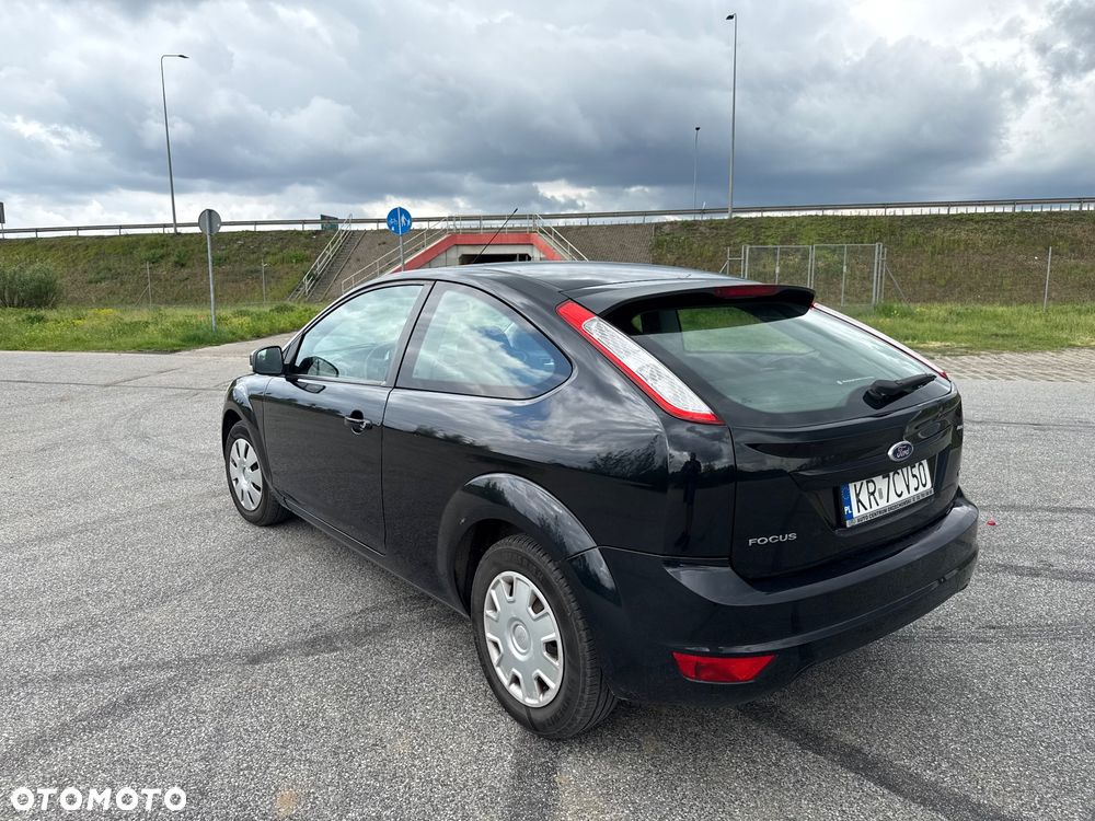 Ford Focus 1.6 TDCi DPF Ambiente - 2