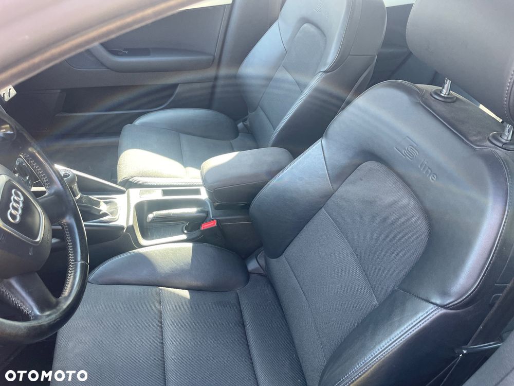 Audi A3 Sportback 1.6 FSI Ambiente - 11