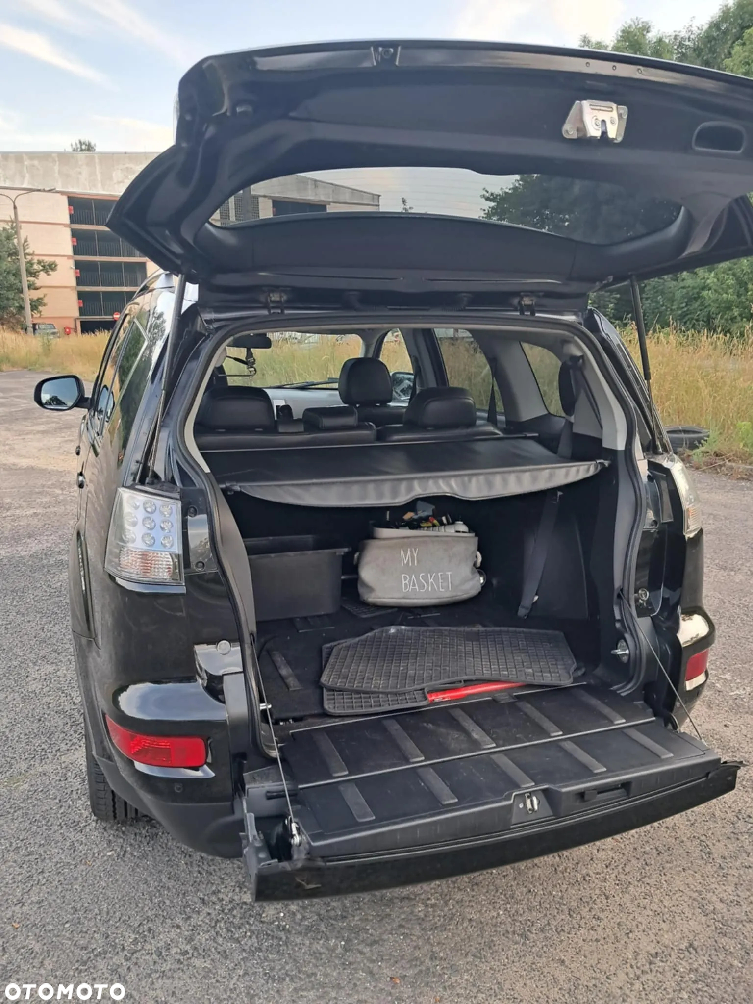 Mitsubishi Outlander 2.0 DID Instyle NAVI - 3