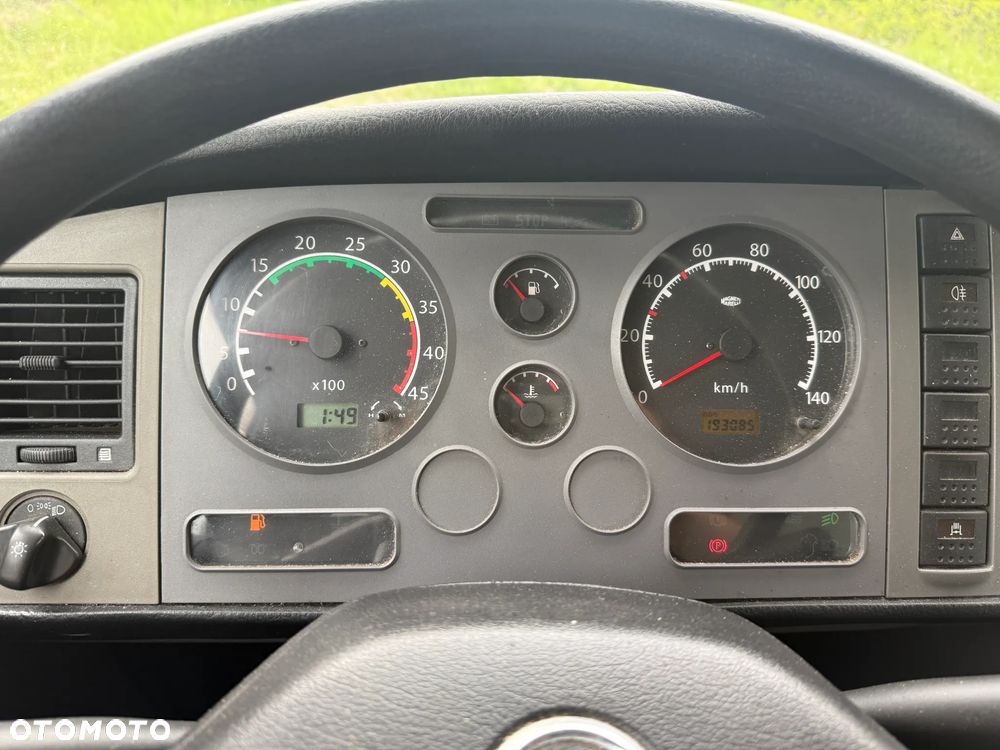 Nissan Atleon - 11