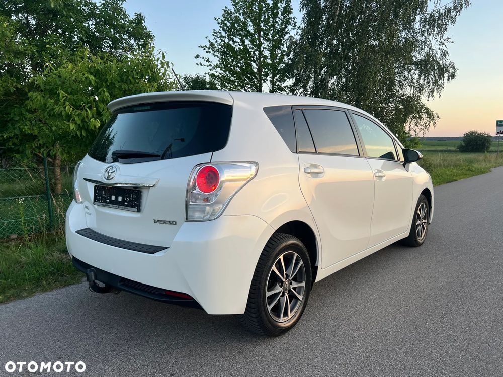 Toyota Verso 2.0 D-4D Premium - 7