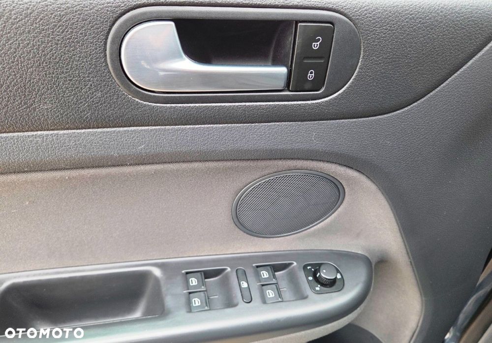 Volkswagen Golf Plus - 10