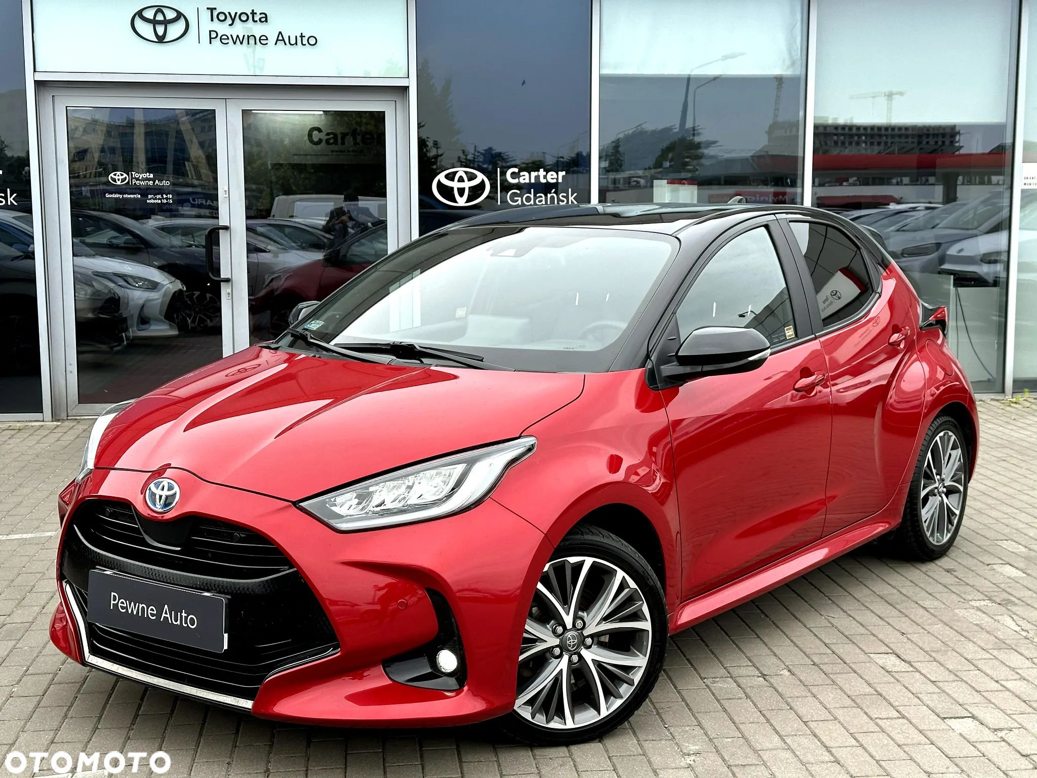 Toyota Yaris Hybrid 1.5 Selection Elegant - 1