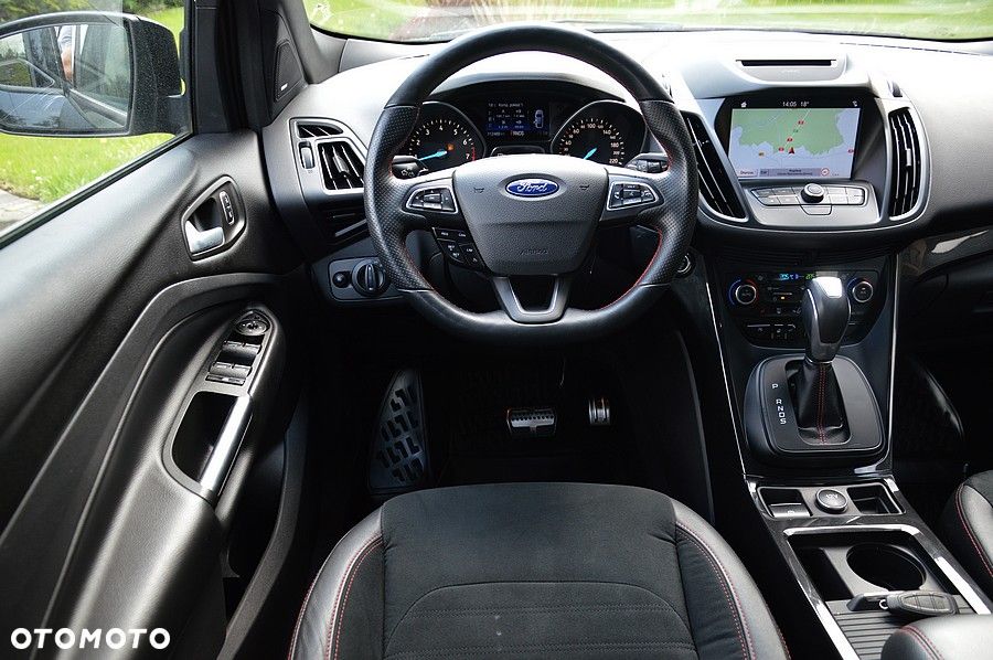 Ford Kuga 1.5 EcoBoost 2x4 ST-Line - 27