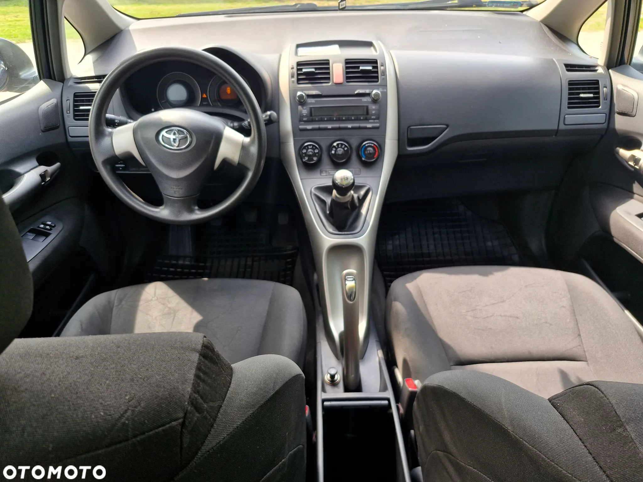 Toyota Auris 1.4 VVT-i - 11
