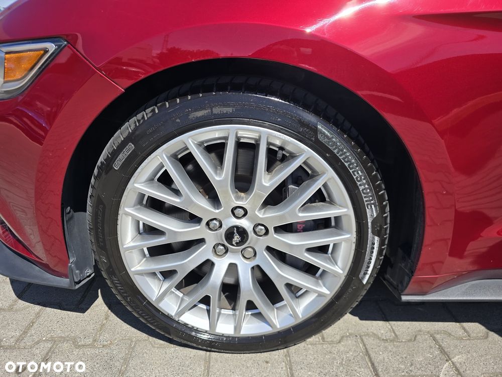 Ford Mustang - 13
