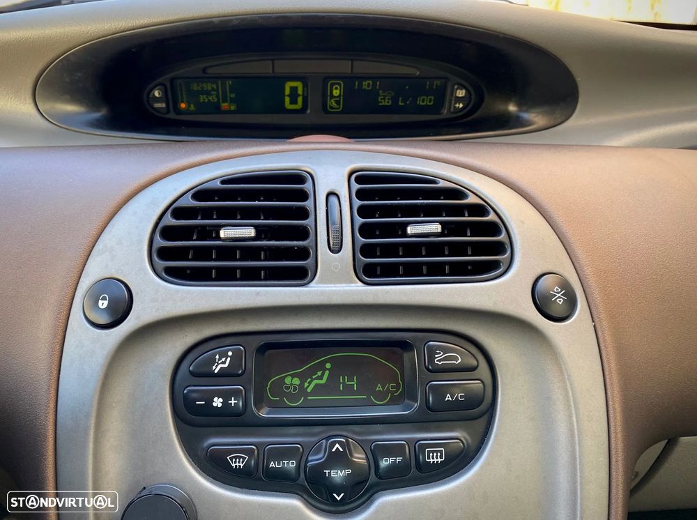 Citroën Xsara Picasso 1.6 SX - 10