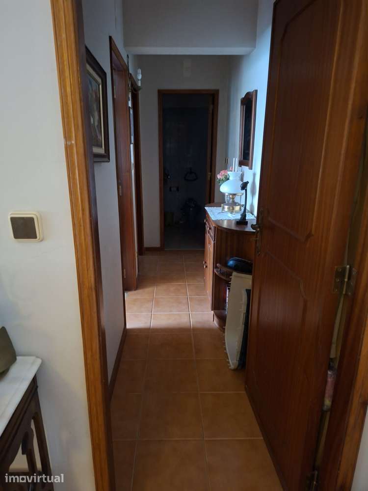 Apartamento T1 em Alcabideche com elevador - Grande imagem: 4/13