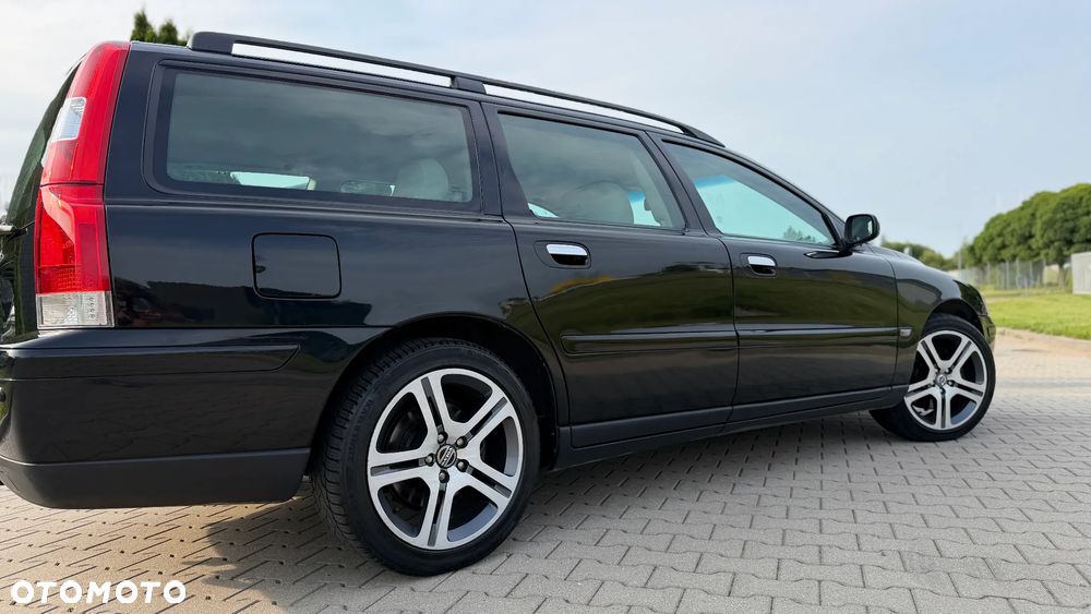 Volvo V70 2.5T Momentum - 11