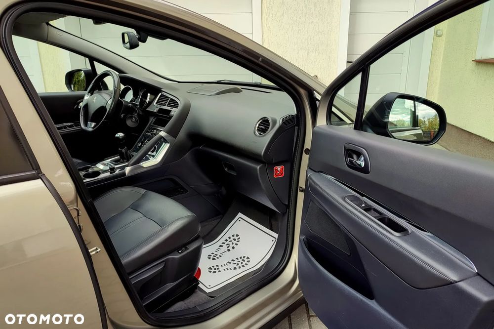 Peugeot 3008 120 VTi Premium - 17