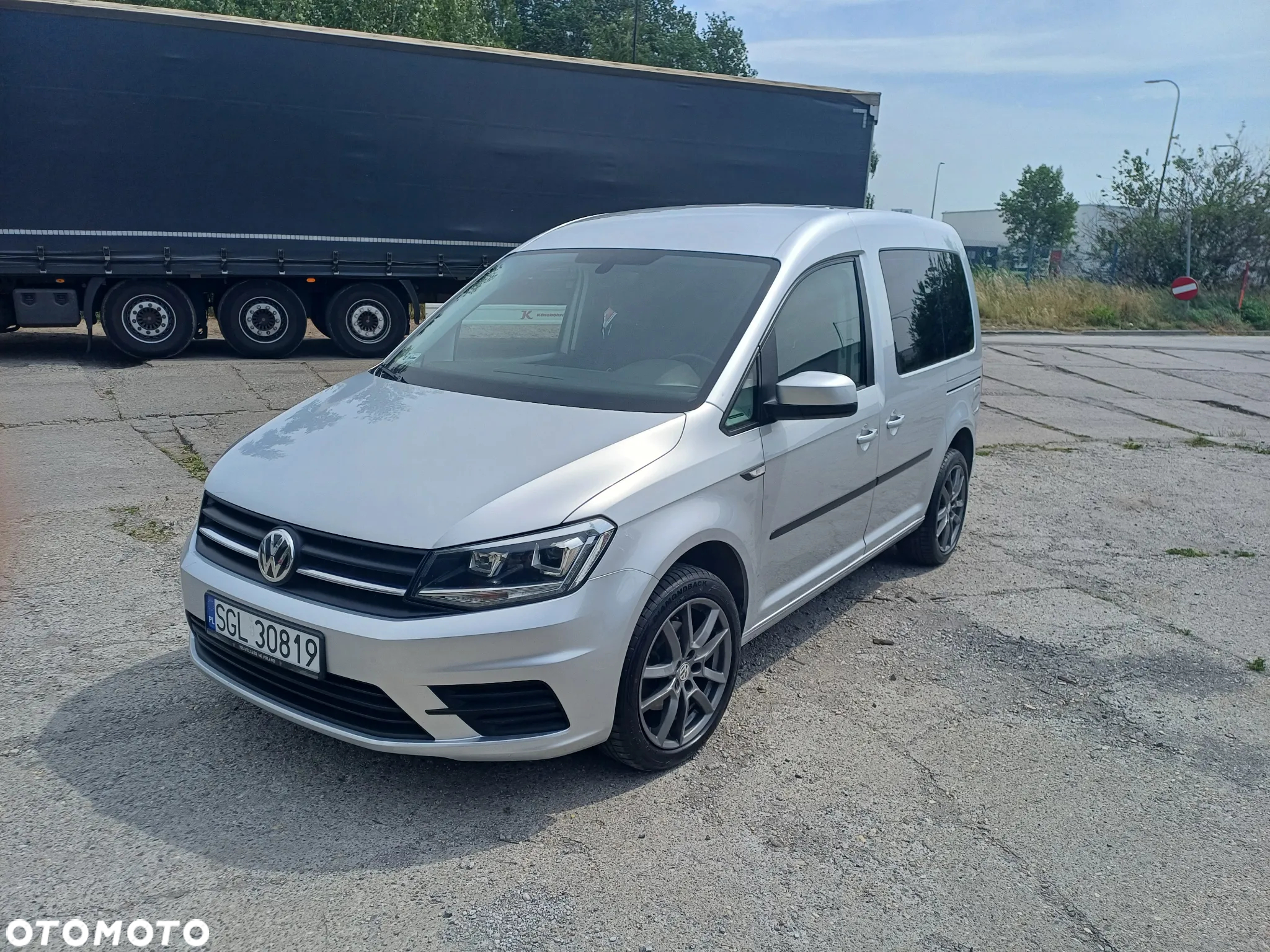 Volkswagen Caddy 2.0 TDI Trendline DSG - 2