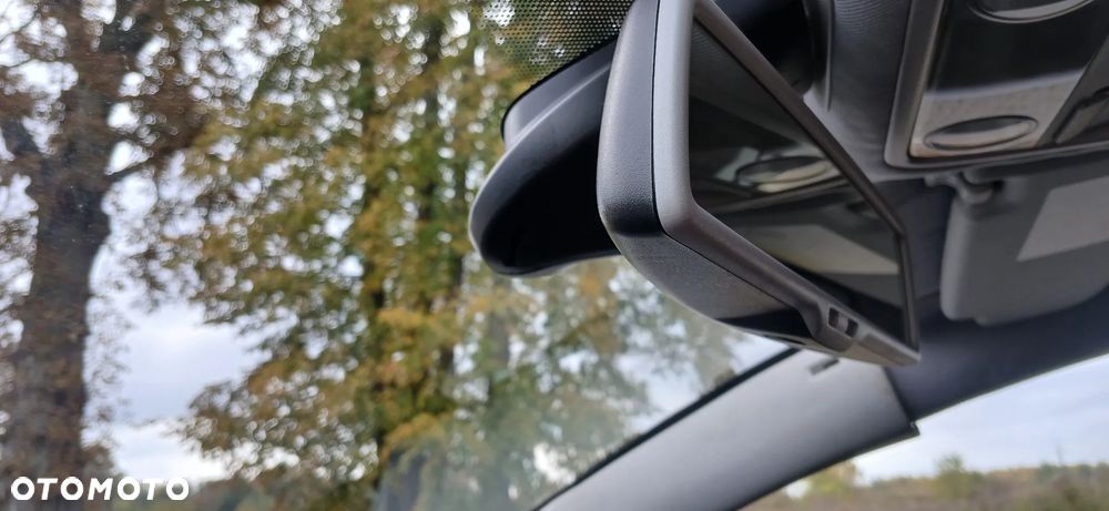 Volkswagen Passat - 15