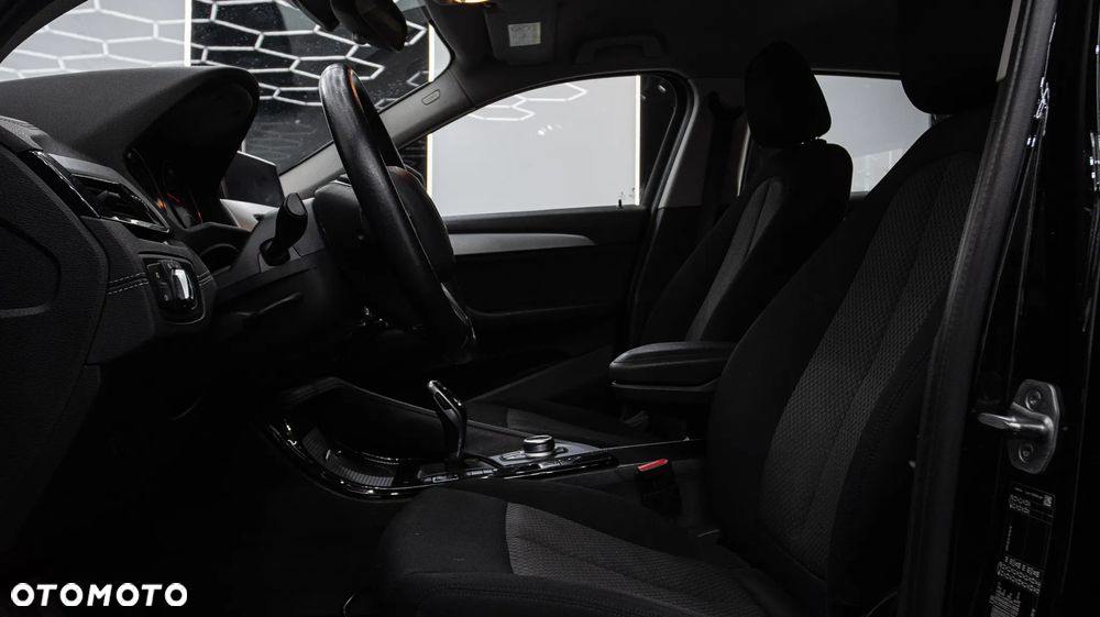 BMW X2 sDrive18i GPF Advantage - 13