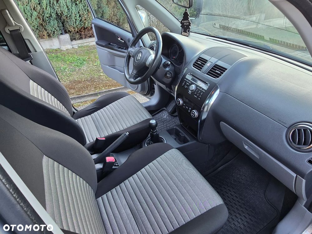 Suzuki SX4 1.6 Premium 4WD - 5