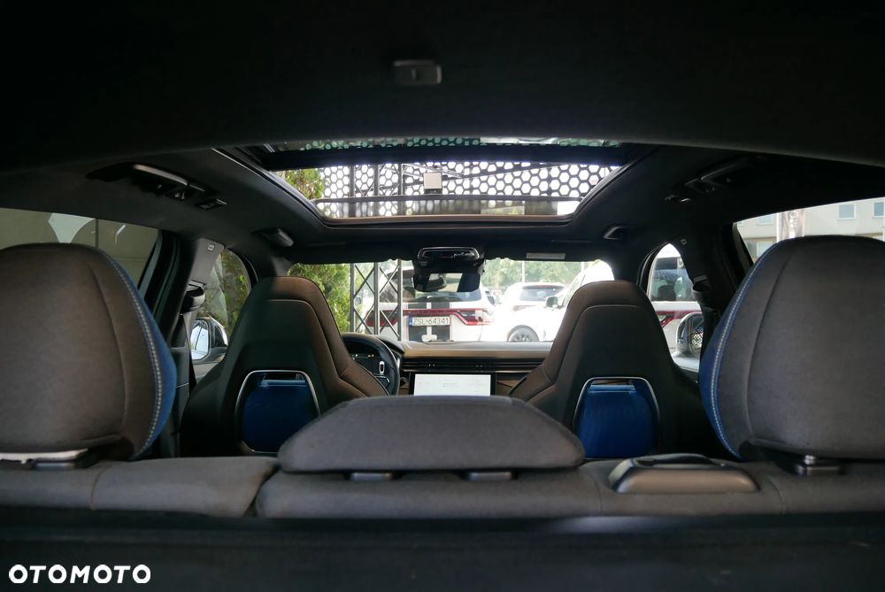 Lynk & Co 01 - 30