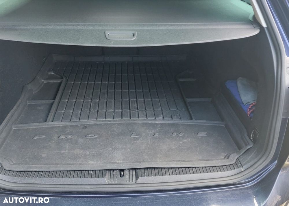 Volkswagen Passat 1.6 TDI (BlueMotion Technology) DSG Comfortline - 15