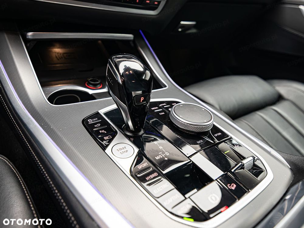 BMW X5 xDrive45e - 23