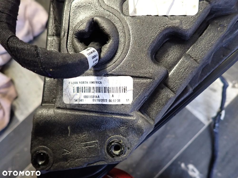 DODGE RAM 1500 19PIN 2020R LUSTERKO LEWE 68611801AA - 9