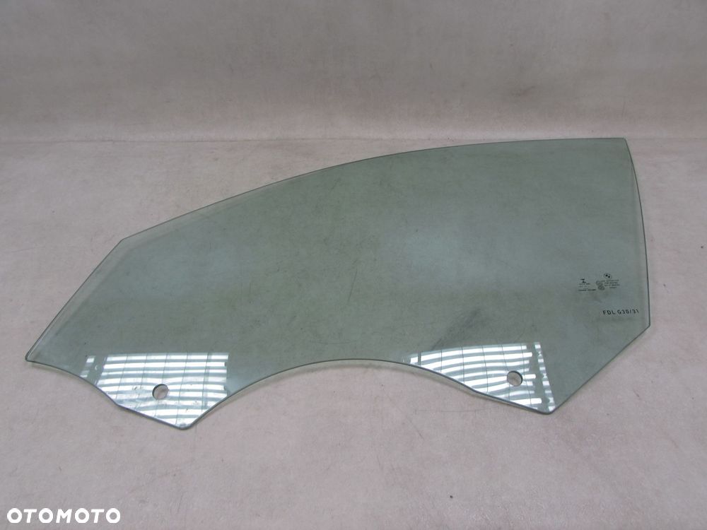 BMW 5 G30 G31 16-20 SZYBA BOCZNA DRZWI LEWY PRZOD 17R - 1