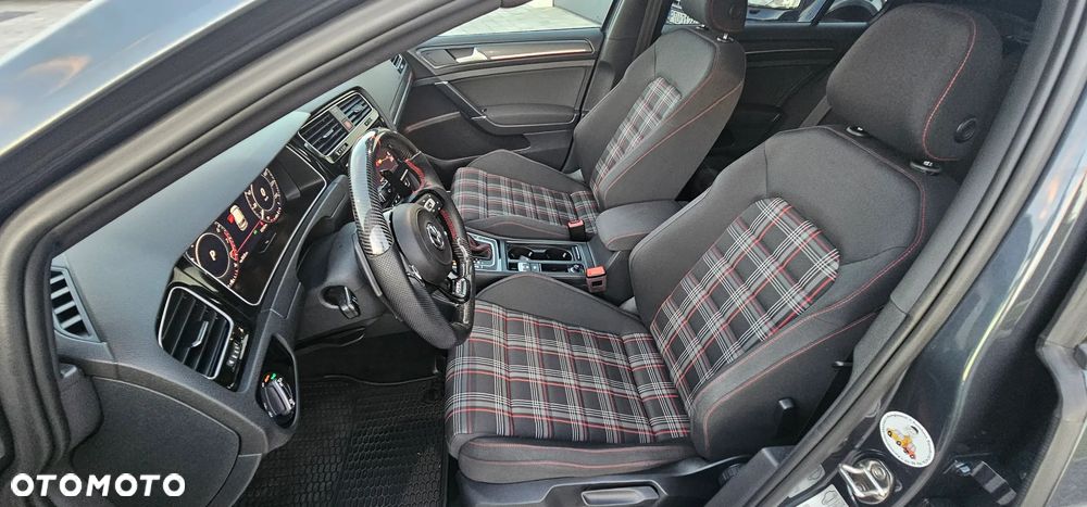 Volkswagen Golf GTI 2.0 TSI OPF DSG Performance - 17