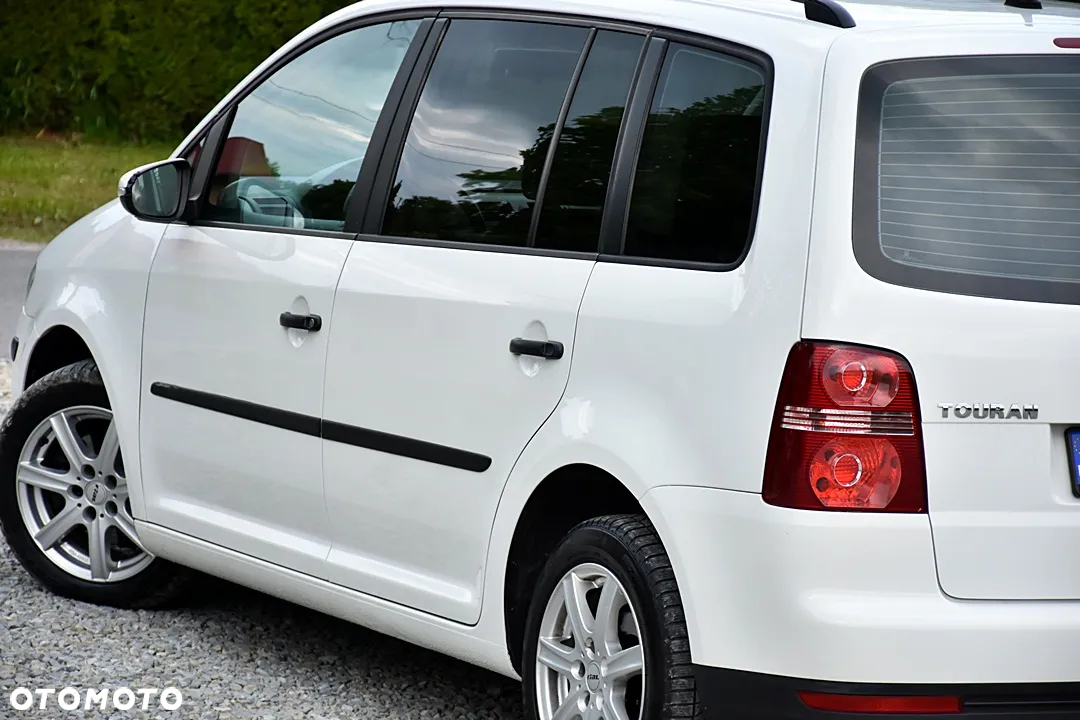 Volkswagen Touran 1.9 TDI Conceptline - 12