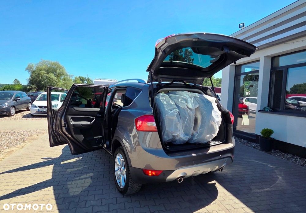 Ford Kuga - 34