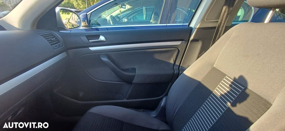 Volkswagen Jetta 1.9 TDI DPF United BlueMotion - 15