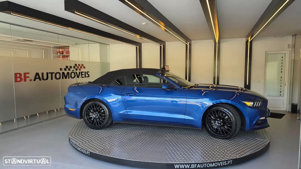 Ford Mustang Cabrio 2.3 Eco Boost - 10