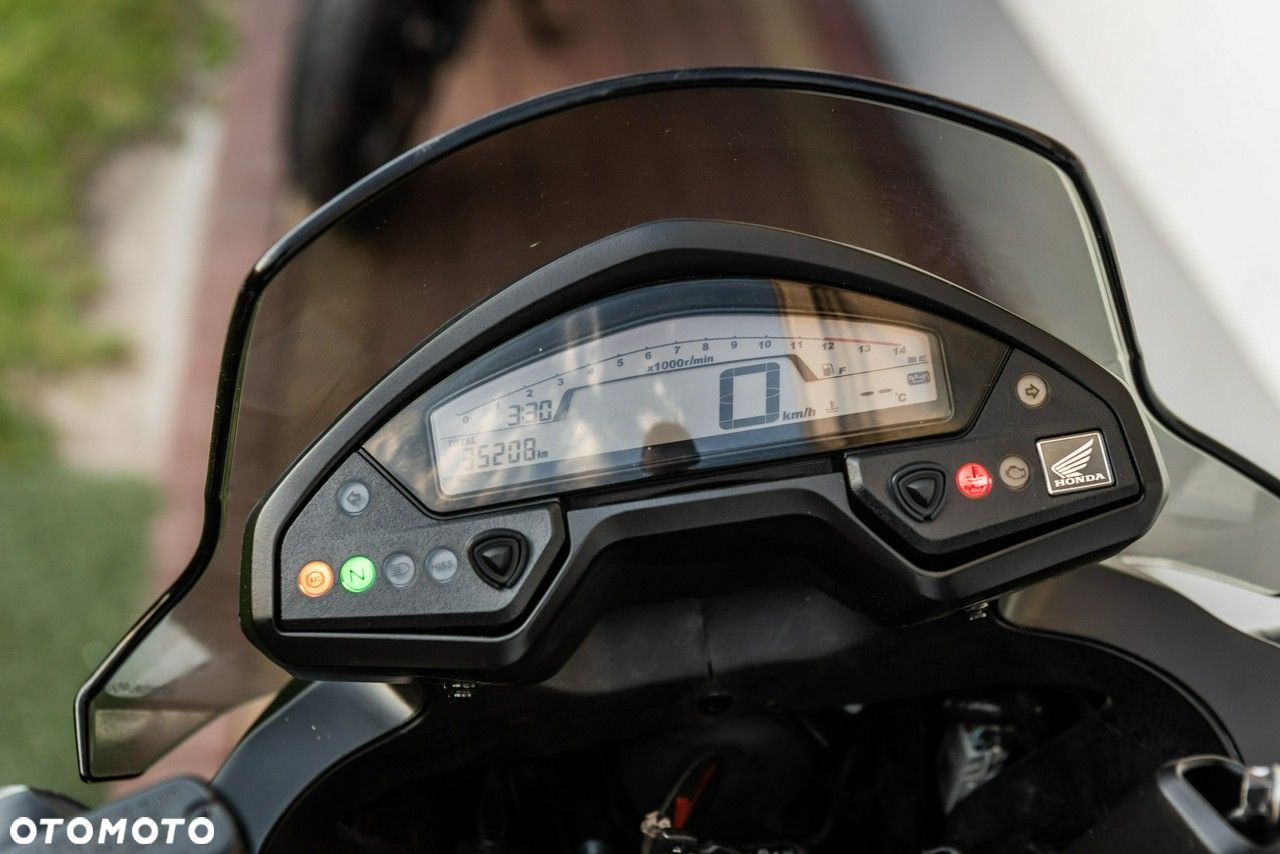 Honda VFR - 9