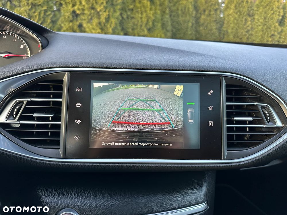 Peugeot 308 1.2 PureTech Allure S&S - 30