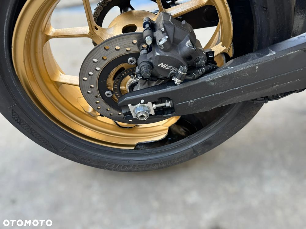 Honda CB - 30