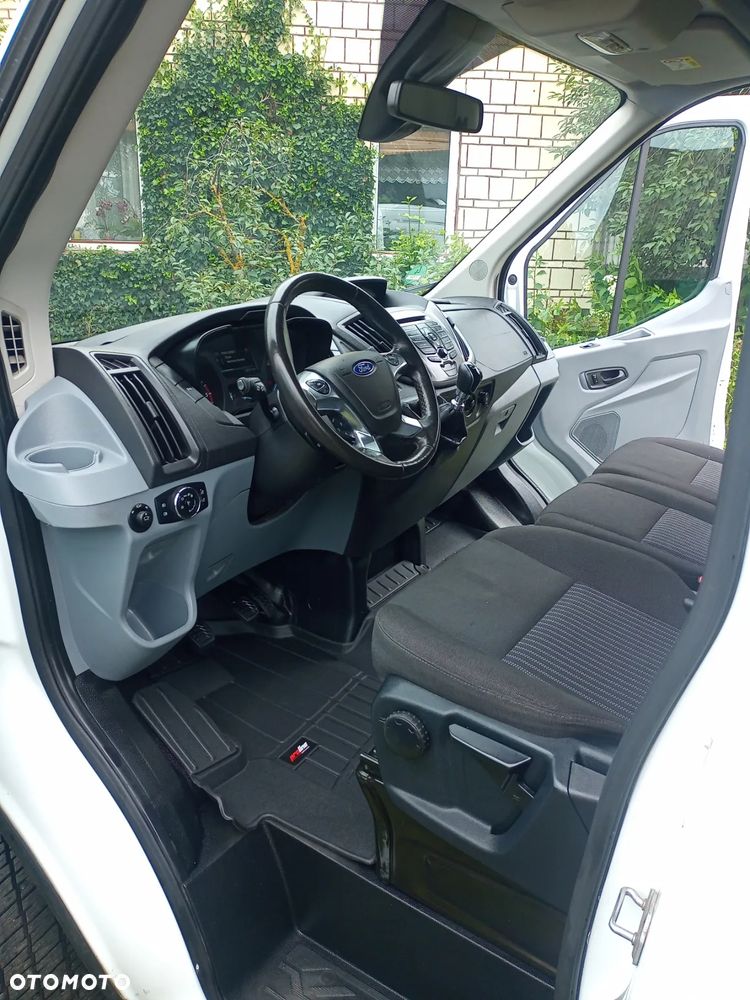 Ford Transit - 17