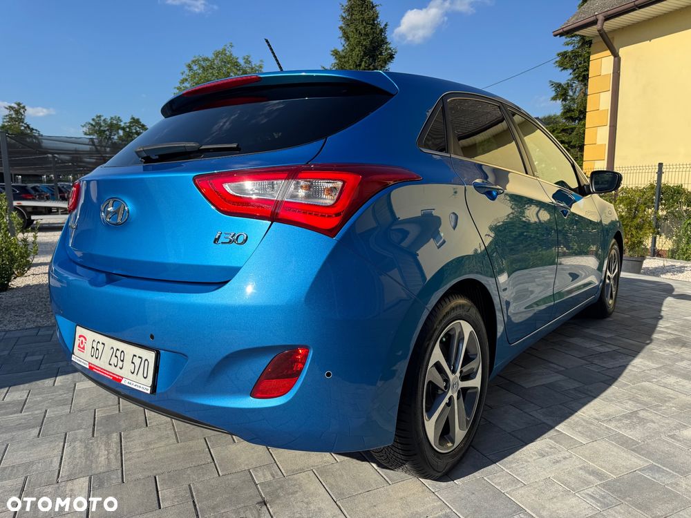 Hyundai i30 1.4 GO Plus - 17