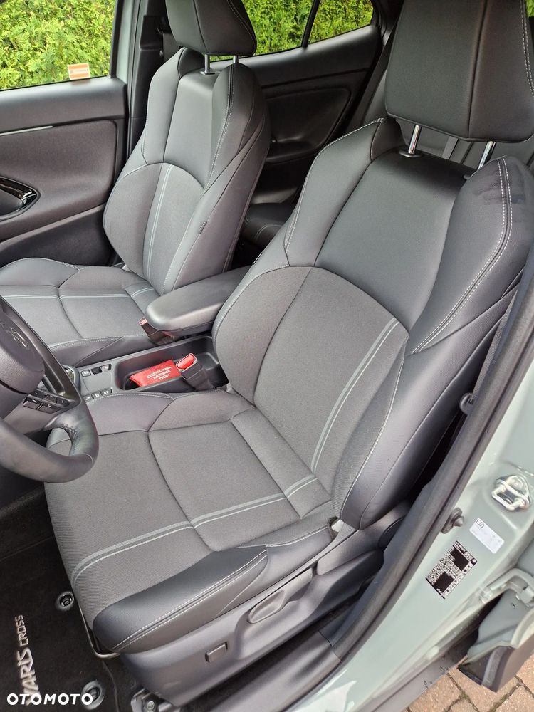 Toyota Yaris Cross Hybrid 1.5 Premiere Edition - 14