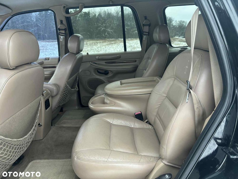 Lincoln Navigator - 32