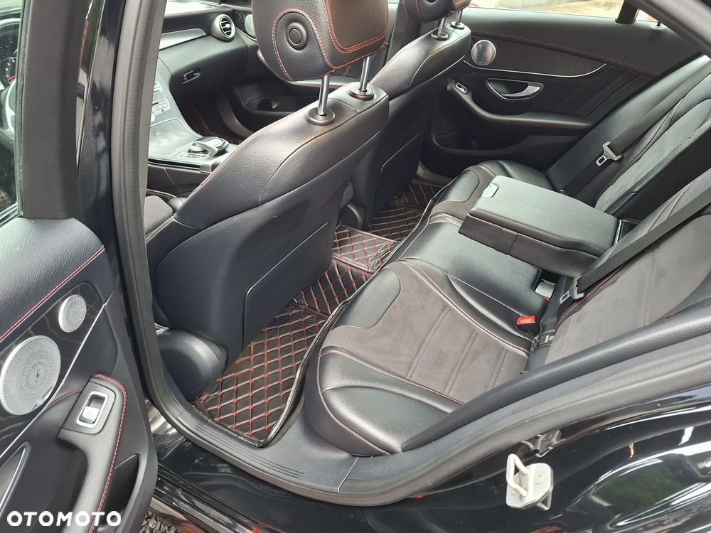 Mercedes-Benz Klasa C 450 AMG 4Matic 7G-TRONIC - 11
