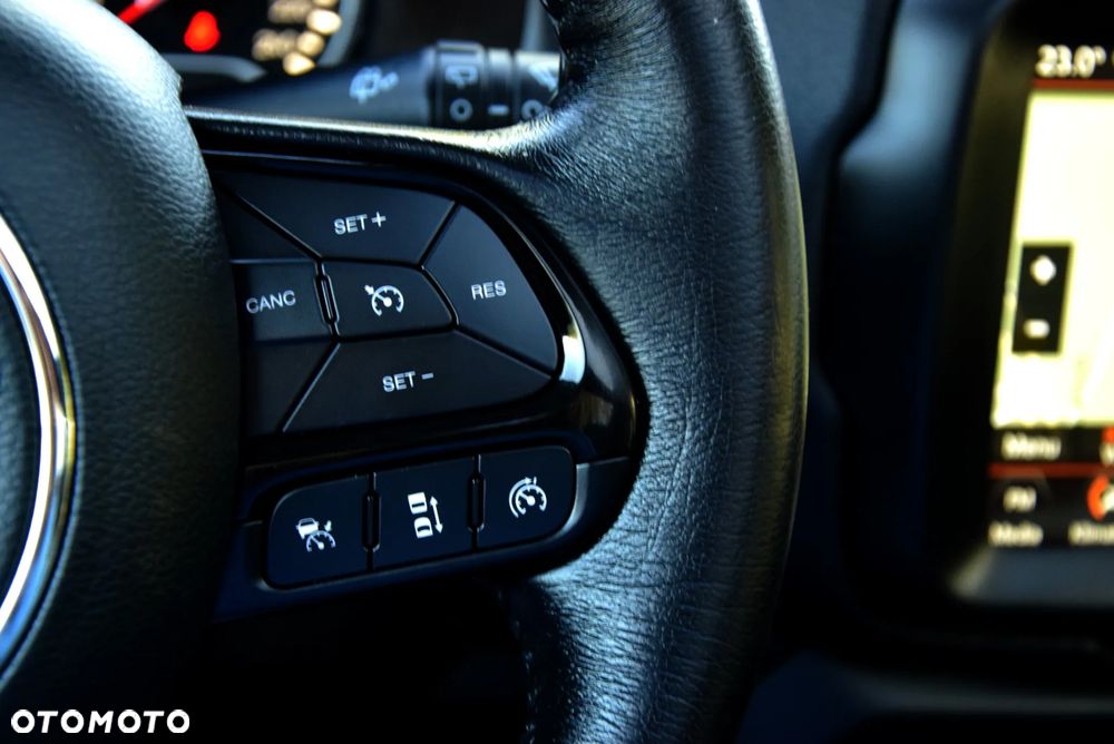 Jeep Renegade 1.4 MultiAir Limited FWD S&S - 26