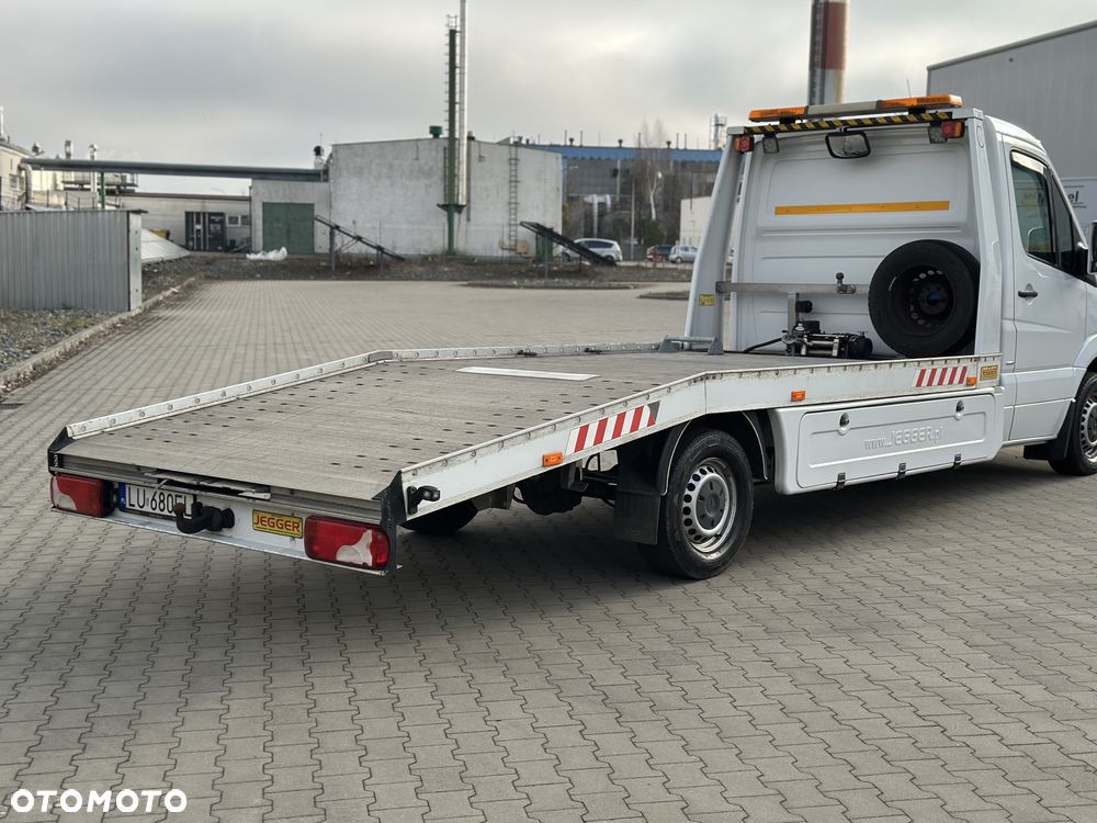 Mercedes-Benz Sprinter - 9