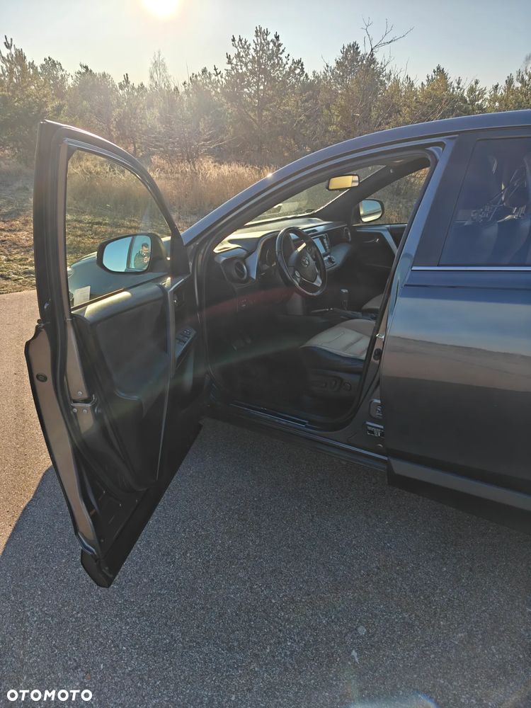 Toyota RAV4 Hybrid Style 4x4 - 7